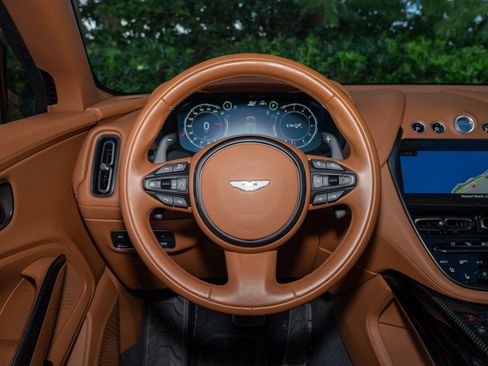 Used 2023 Aston Martin DBX 707 image 20