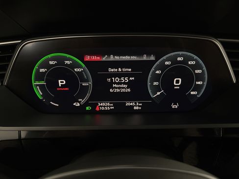 Used 2022 Audi e-tron Premium w/ Convenience Plus Package AWD/4WD image 26