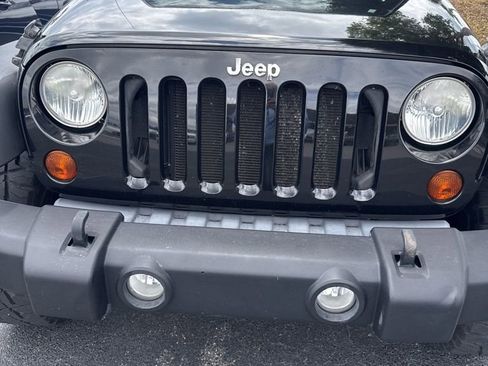 Used 2011 Jeep Wrangler Sport AWD/4WD image 4