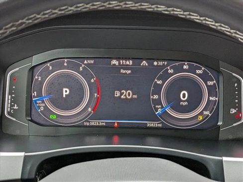 Used 2022 Volkswagen Atlas Cross Sport SE image 11