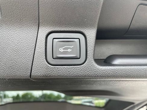 Used 2018 GMC Acadia SLE AWD/4WD image 73