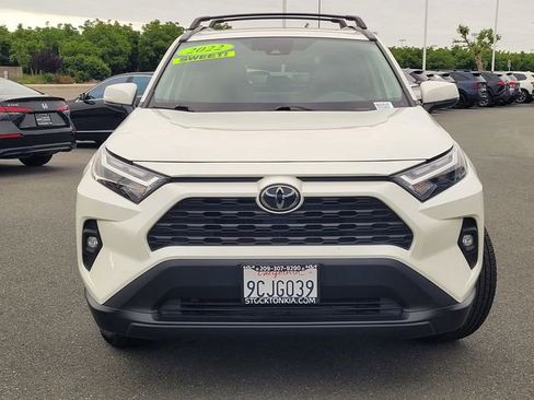 Used 2022 Toyota RAV4 XLE Premium FWD image 2
