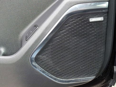 Used 2024 GMC Acadia Elevation image 26