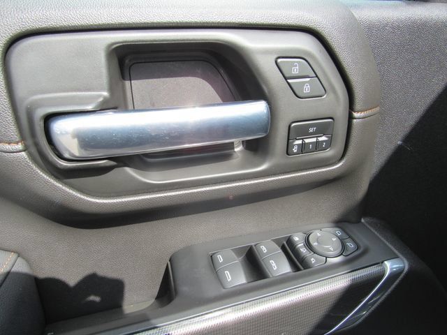 Used 2023 GMC Sierra 2500 AT4 w/ AT4 Premium Plus Package AWD/4WD image 13