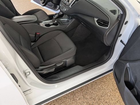 Used 2023 Chevrolet Malibu LT w/ LT True North Edition FWD image 18