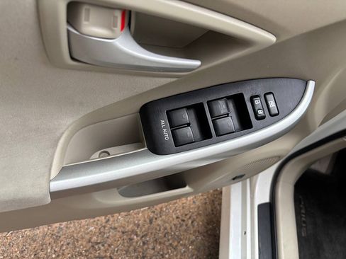 Used 2010 Toyota Prius FWD image 13