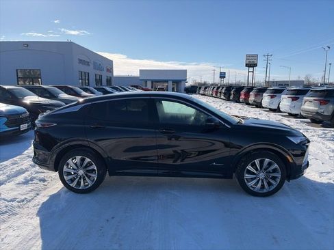 New 2026 Buick Envista Avenir image 7