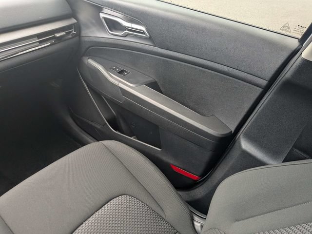 Used 2026 Kia Sportage LX w/ LX Convenience Package FWD image 17
