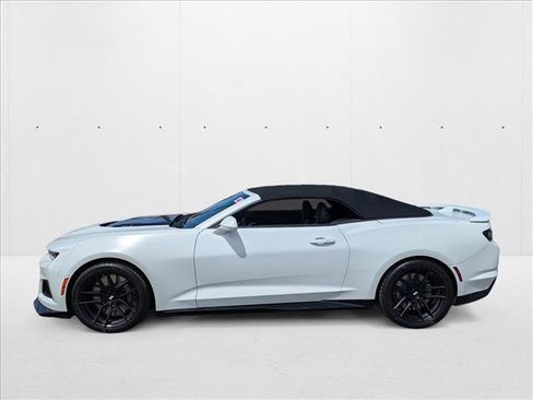 Used 2023 Chevrolet Camaro ZL1 image 9