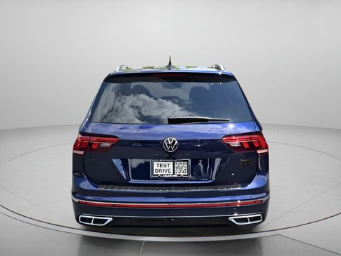 Used 2023 Volkswagen Tiguan SEL R-Line AWD/4WD image 4
