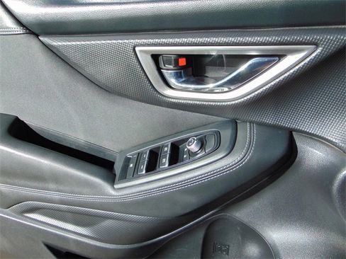 Used 2020 Subaru Forester Premium image 20