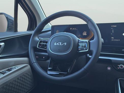 New 2026 Kia Carnival LXS image 19