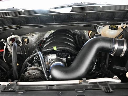 Used 2019 Chevrolet Silverado 1500 LTZ image 31