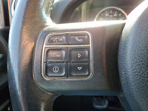 Used 2013 Jeep Wrangler Unlimited Sahara w/ Connectivity Group AWD/4WD image 20