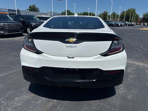 Used 2017 Chevrolet Volt Premier w/ Driver Confidence Package FWD image 9