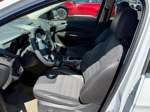 Used 2015 Ford Escape SE w/ SE Chrome Package AWD/4WD image 7