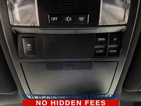 Used 2018 Toyota Tacoma Limited image 37