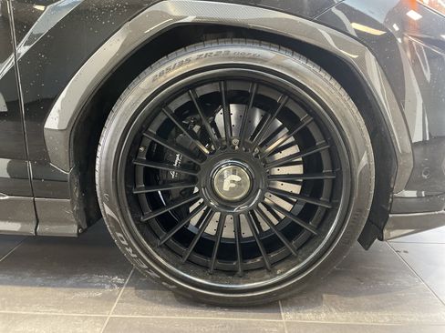 Used 2021 Lamborghini Urus AWD/4WD image 12