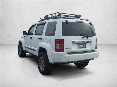 Used 2012 Jeep Liberty Sport image 8