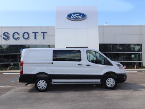 Used 2025 Ford Transit 250 Low Roof w/ Exterior Upgrade Package RWD image 17