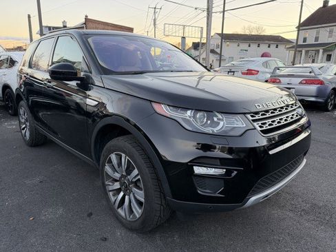 Used 2018 Land Rover Discovery Sport HSE Luxury image 4