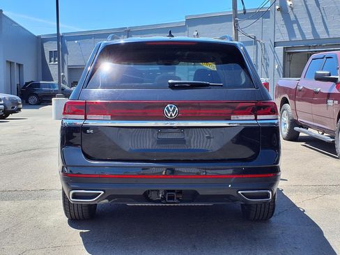Used 2025 Volkswagen Atlas SE FWD image 22