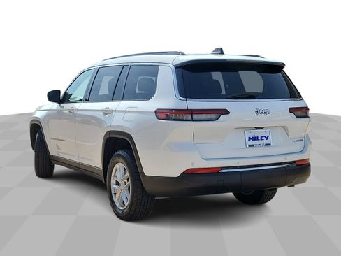 Used 2025 Jeep Grand Cherokee L Laredo RWD image 6