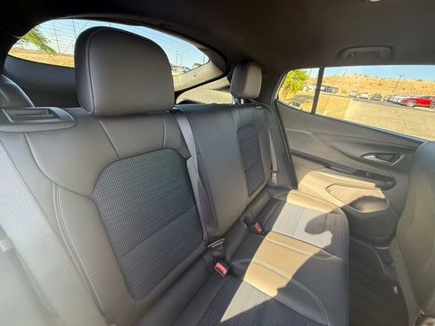 Certified 2025 Buick Envista Preferred FWD image 16