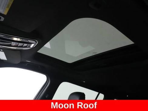 Used 2025 Jeep Grand Cherokee L Altitude AWD/4WD image 18