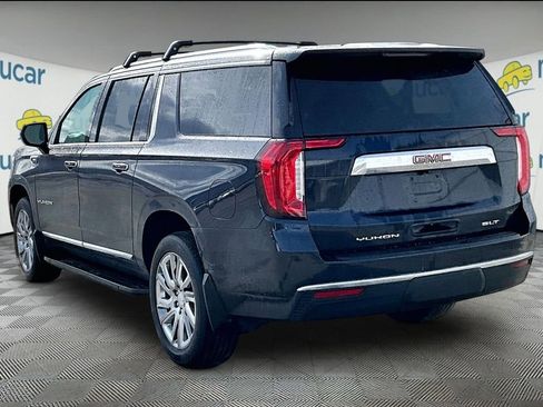 Used 2021 GMC Yukon XL SLT image 4
