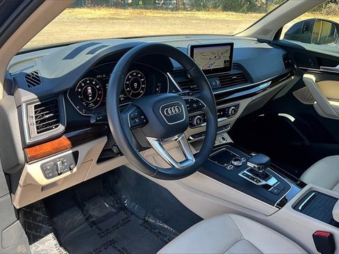 Used 2019 Audi Q5 2.0T Premium Plus w/ Premium Plus Package image 19