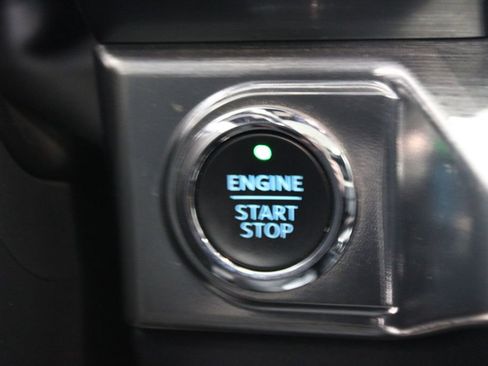Used 2023 Ford F150 Lariat AWD/4WD image 29