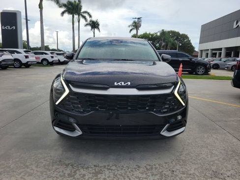 Certified 2024 Kia Sportage EX FWD image 4