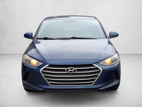 Used 2018 Hyundai Elantra SEL image 2