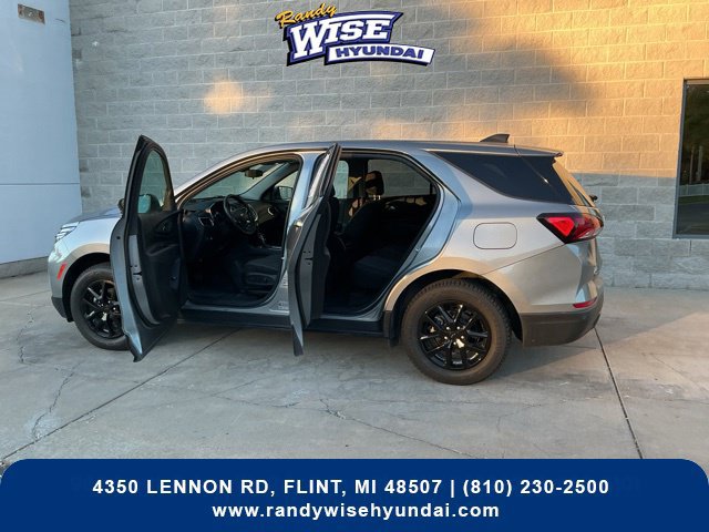 Used 2024 Chevrolet Equinox LT w/ Driver Convenience Package AWD/4WD image 11