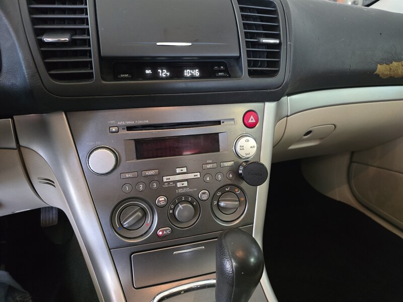 Used 2009 Subaru Outback 2.5i Special Edition AWD/4WD image 21