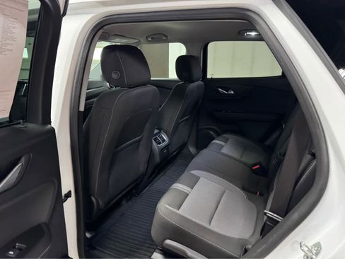 Certified 2025 Chevrolet Blazer LT w/ Convenience Package image 15