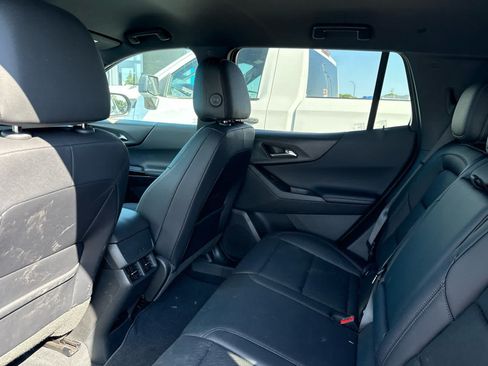 Used 2026 Chevrolet Equinox LT w/ Convenience Package II AWD/4WD image 8