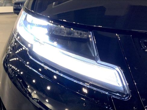 New 2026 Land Rover Range Rover Evoque Dynamic SE image 13