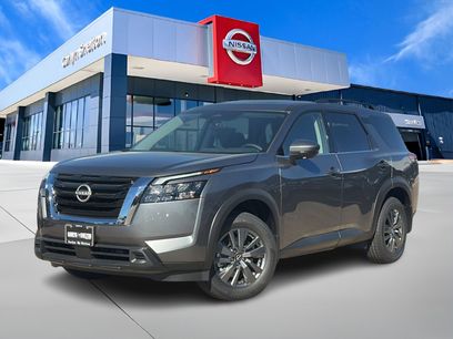 New 2025 Nissan Pathfinder SV w/ SV Premium Package