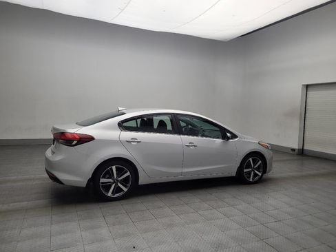 Used 2017 Kia Forte EX image 10