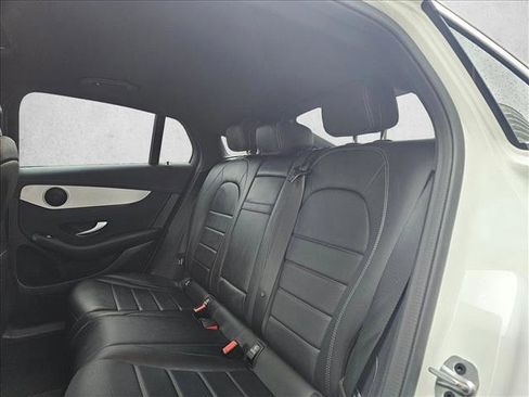 Used 2023 Mercedes-Benz GLC 300 4MATIC Coupe image 16