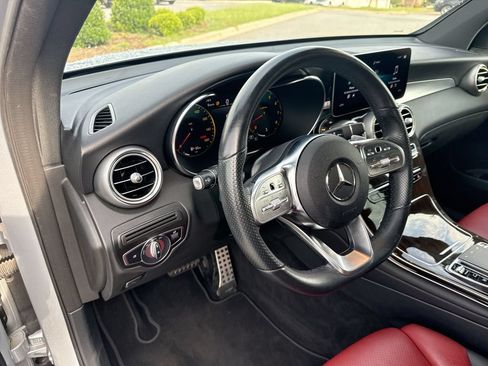 Used 2022 Mercedes-Benz GLC 300 image 34