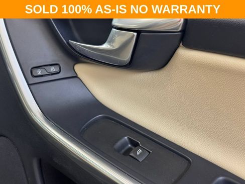 Used 2016 Volvo XC60 T6 AWD/4WD image 32