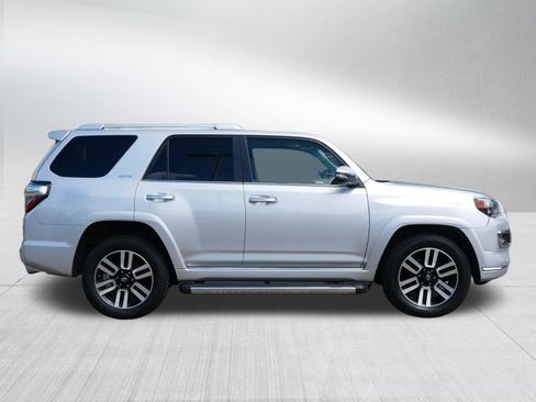 Used 2018 Toyota 4Runner Limited AWD/4WD image 8