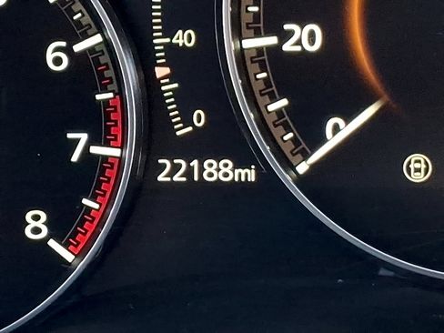 Used 2023 MAZDA MAZDA3 s image 20