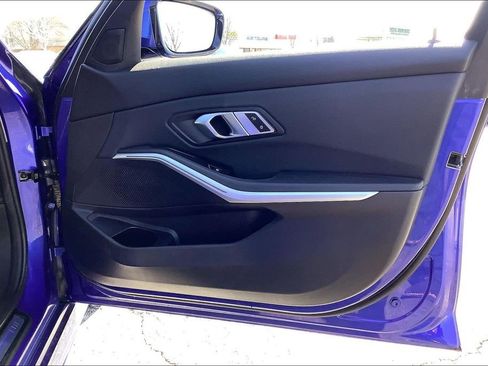 Used 2020 BMW 330i xDrive Sedan w/ M Sport Package image 27