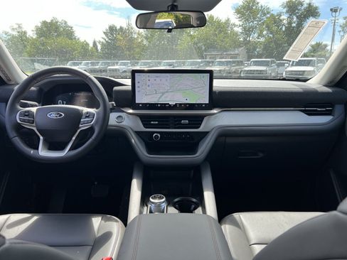 New 2026 Ford Explorer Active w/ Active Comfort Package AWD/4WD image 23