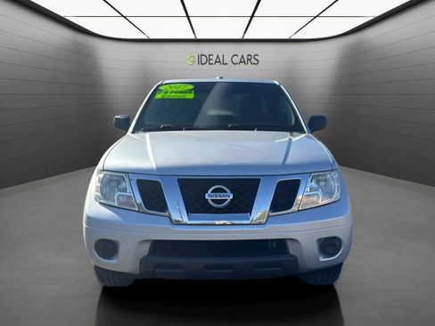 Used 2017 Nissan Frontier SV RWD image 2