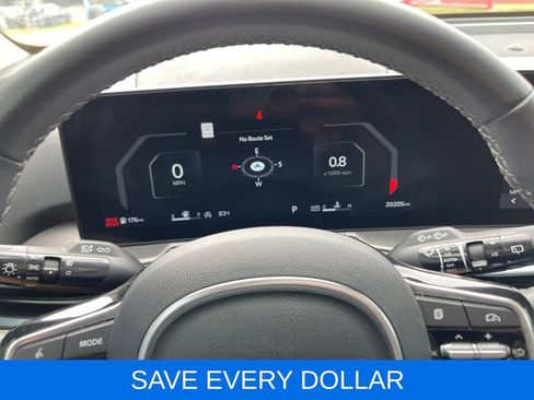 Used 2025 Kia Sorento SX FWD image 8